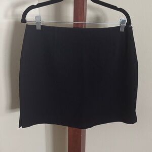 The Limited Classic Black Mini Skirt